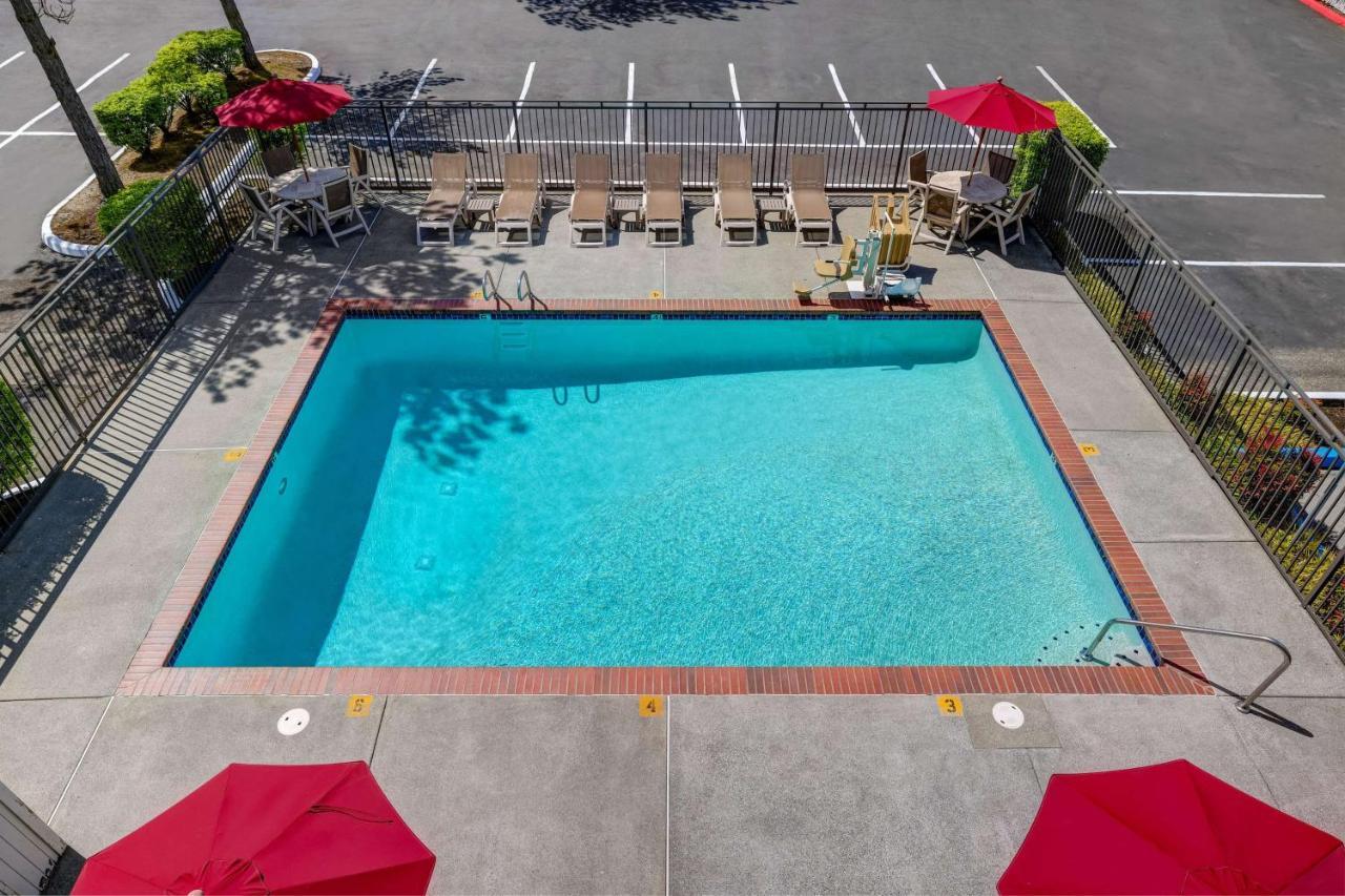 Motel 6-Kirkland, Wa - North Kirkland Εξωτερικό φωτογραφία