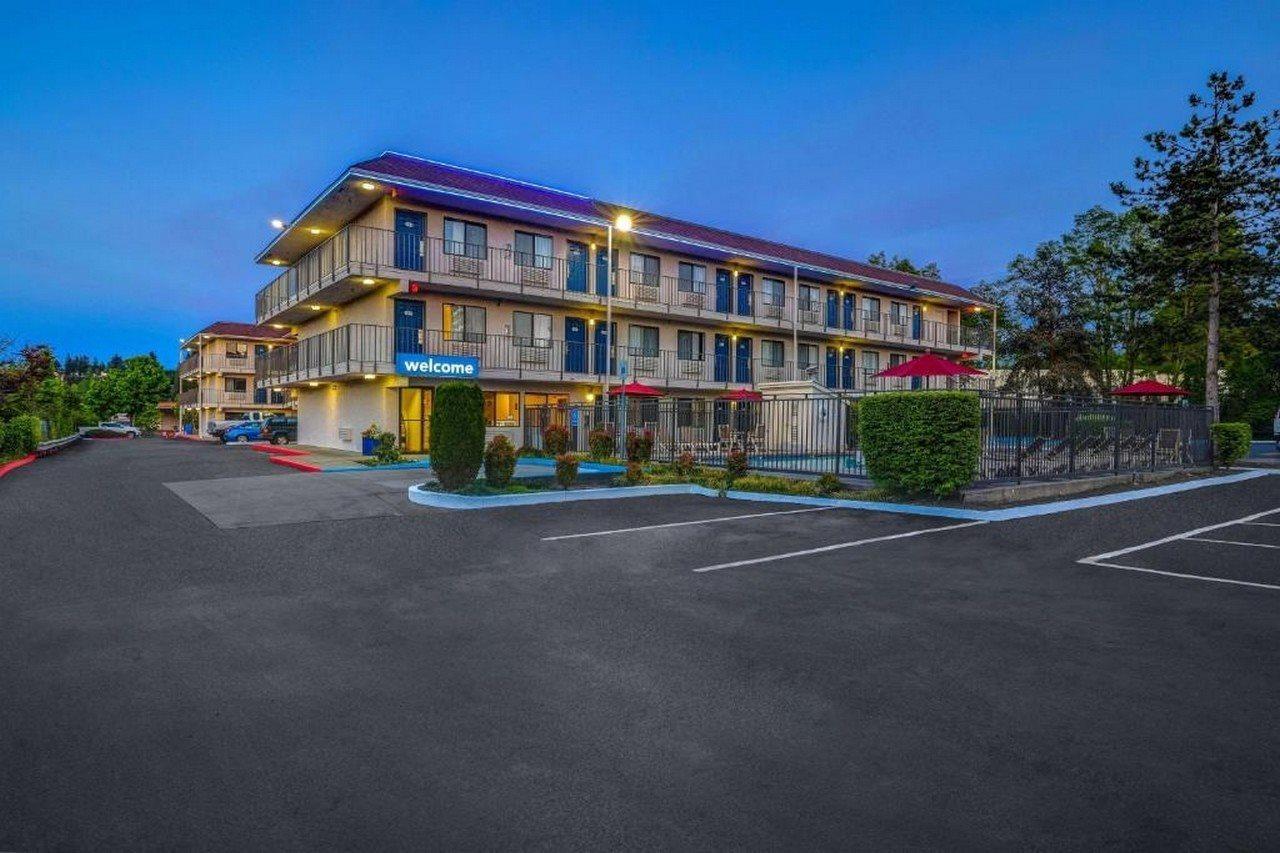 Motel 6-Kirkland, Wa - North Kirkland Εξωτερικό φωτογραφία