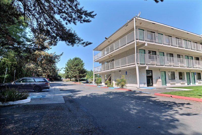 Motel 6-Kirkland, Wa - North Kirkland Εξωτερικό φωτογραφία