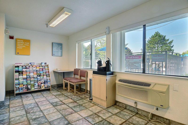 Motel 6-Kirkland, Wa - North Kirkland Εξωτερικό φωτογραφία