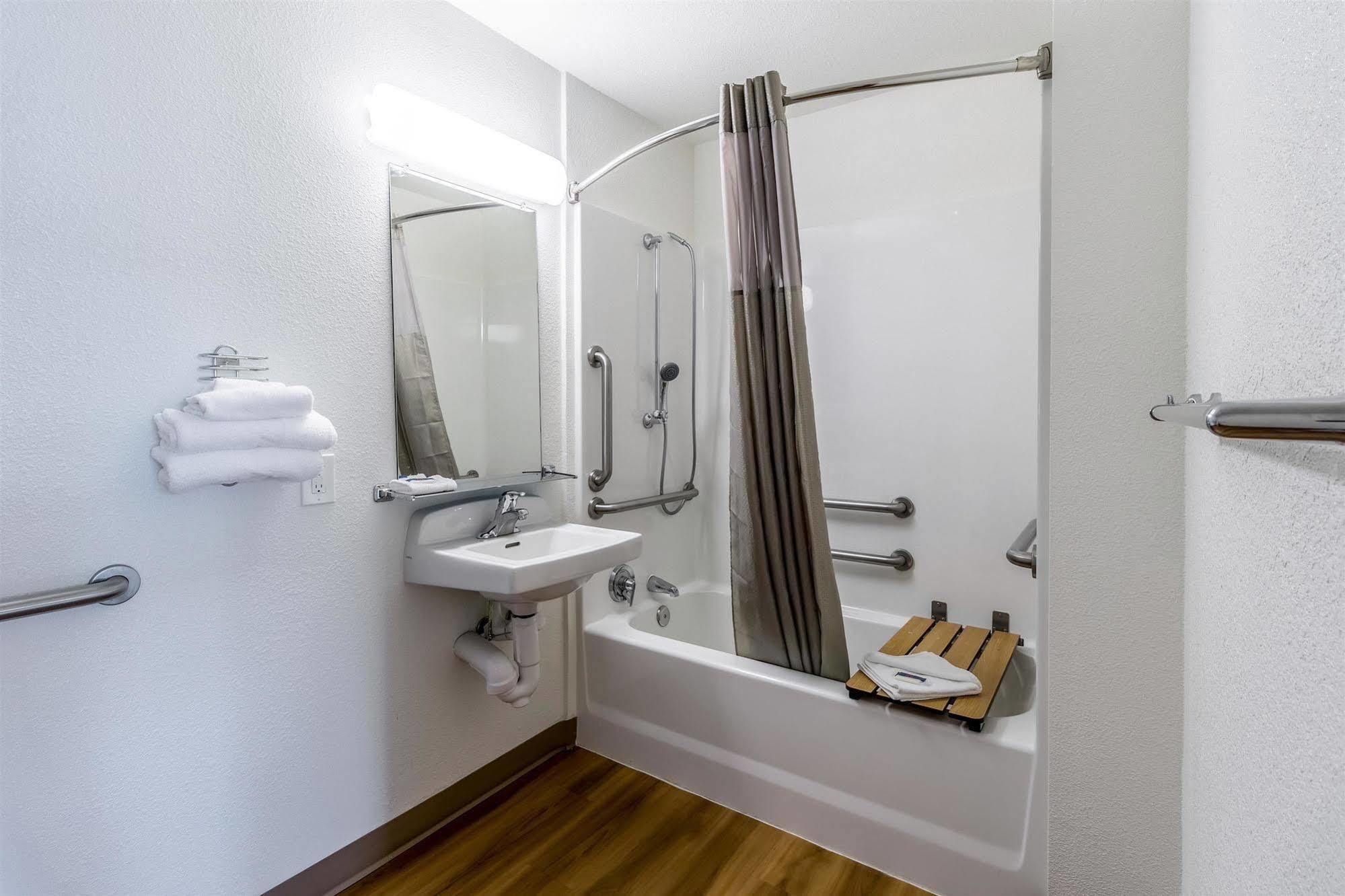 Motel 6-Kirkland, Wa - North Kirkland Εξωτερικό φωτογραφία