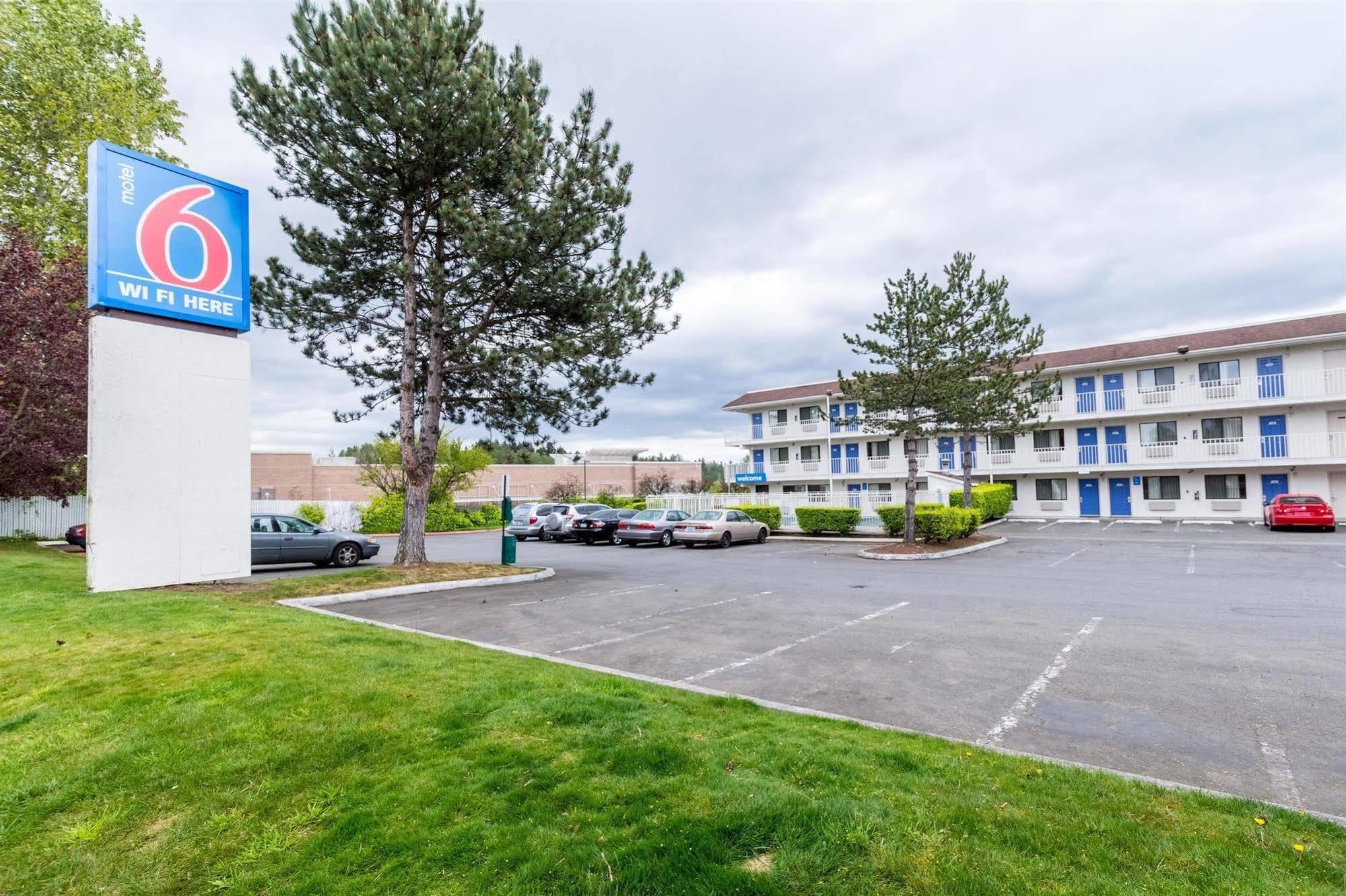 Motel 6-Kirkland, Wa - North Kirkland Εξωτερικό φωτογραφία