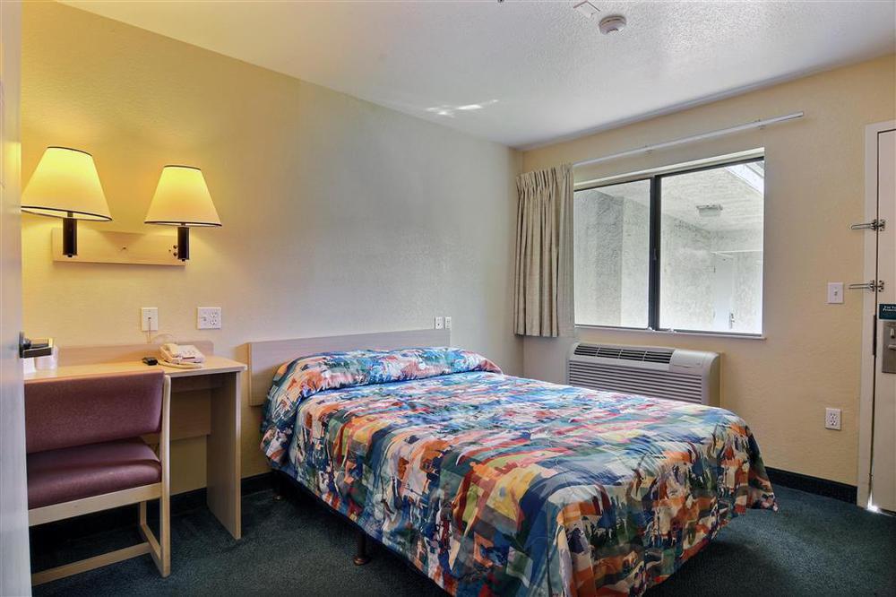 Motel 6-Kirkland, Wa - North Kirkland Δωμάτιο φωτογραφία